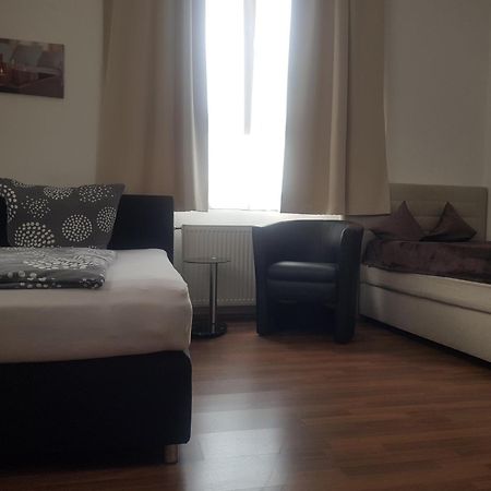 Ferienwohnung Fiwa Fewo-1 Und Fewo-2 Pirmasens Quarto foto